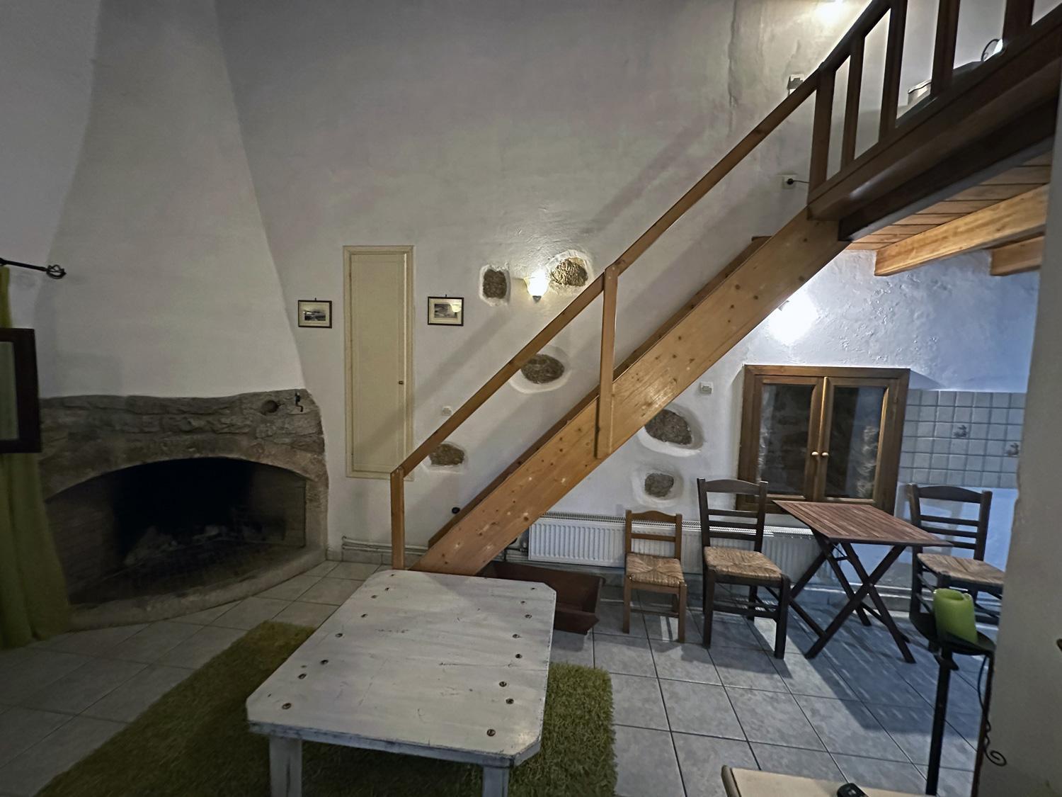 Porfyrousa Traditional Apartament