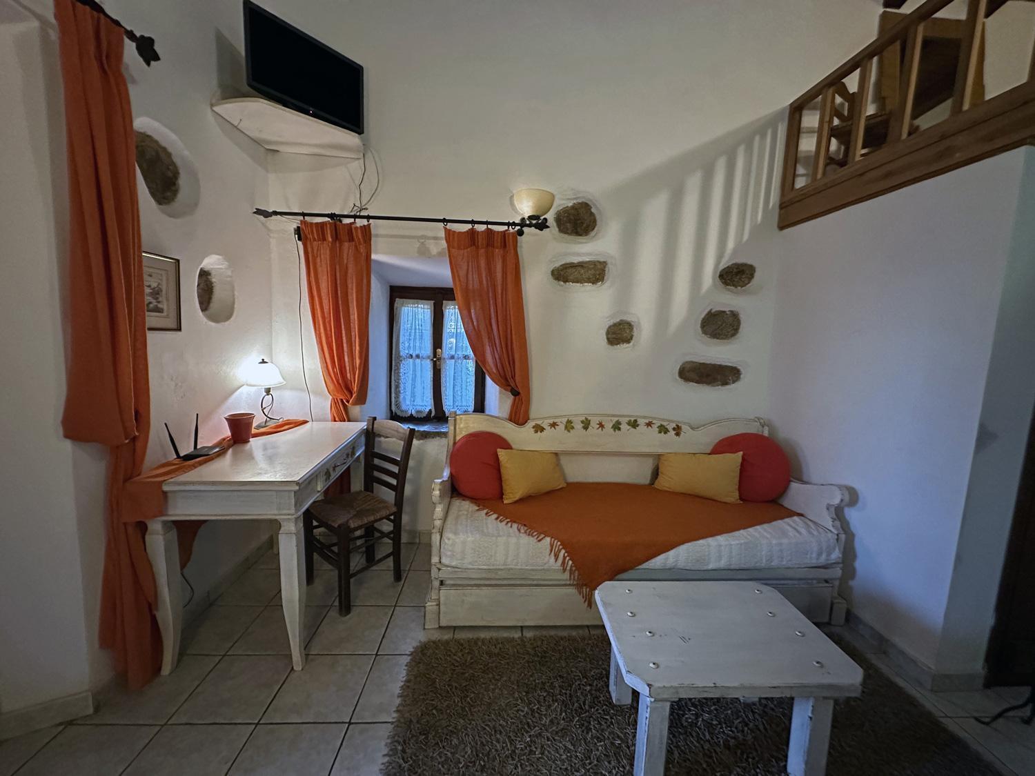 Porfyrousa Traditional Apartment *